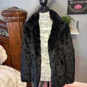 Womens Black Faux Fur Coat by Divided Size 8